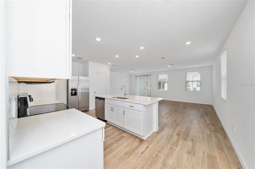 出租: $2,450 (3 贝兹, 2 浴室, 1808 平方英尺)