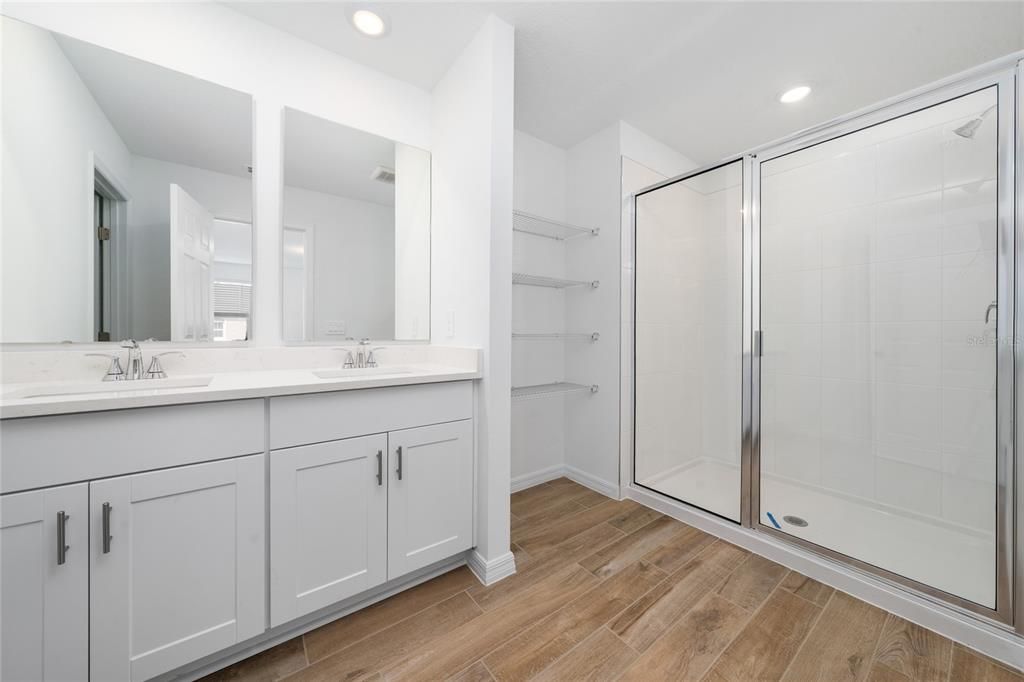 出租: $2,450 (3 贝兹, 2 浴室, 1808 平方英尺)