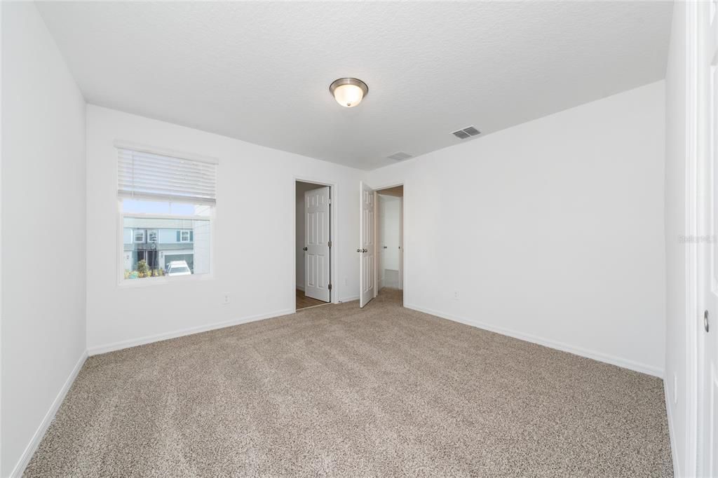 出租: $2,450 (3 贝兹, 2 浴室, 1808 平方英尺)