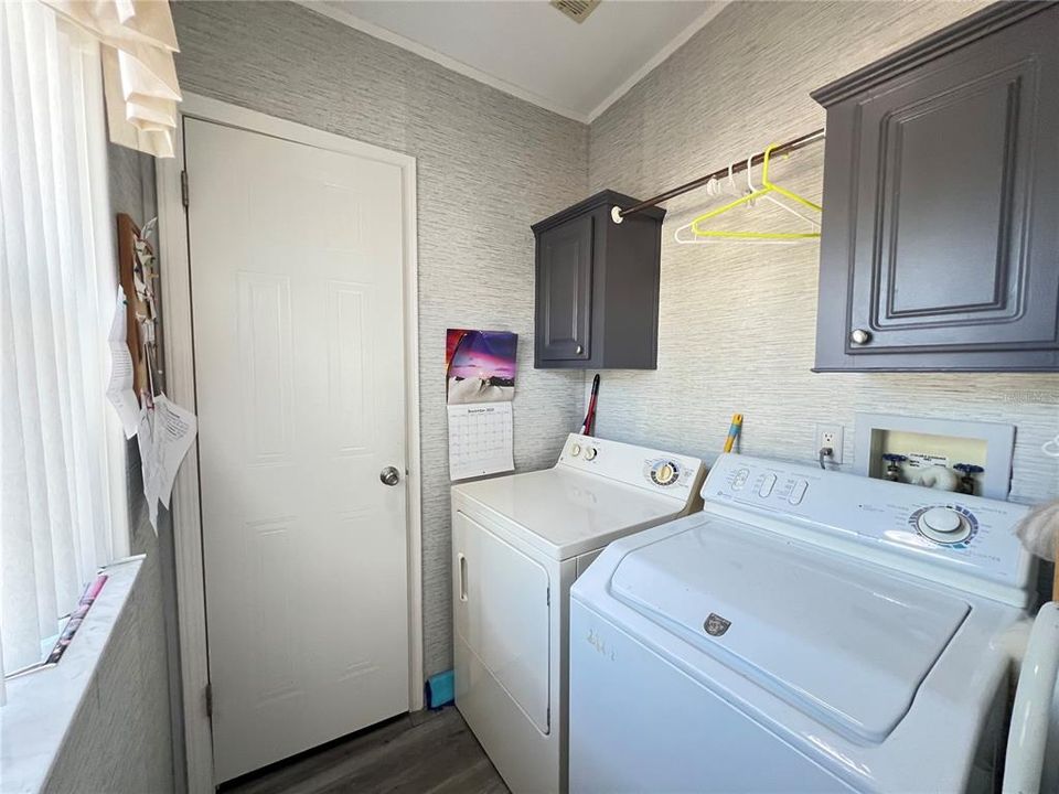 На продажу: $139,000 (3 спален, 2 ванн, 1188 Квадратных фут)