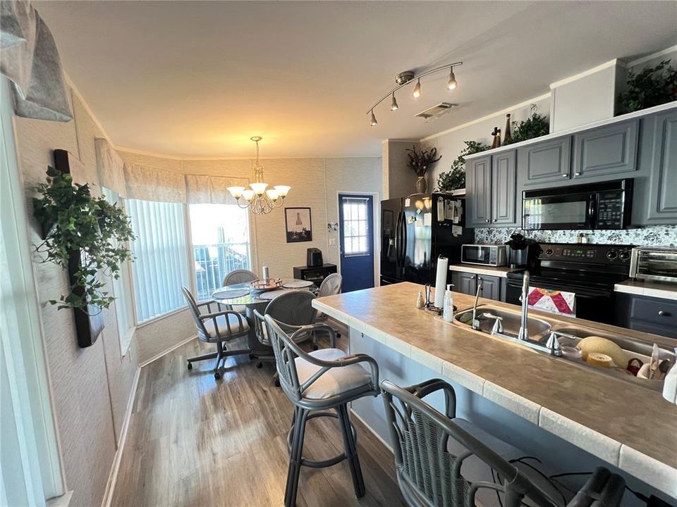 На продажу: $139,000 (3 спален, 2 ванн, 1188 Квадратных фут)