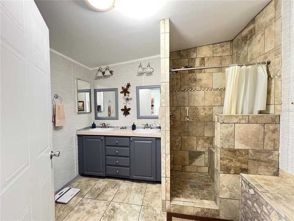 На продажу: $139,000 (3 спален, 2 ванн, 1188 Квадратных фут)