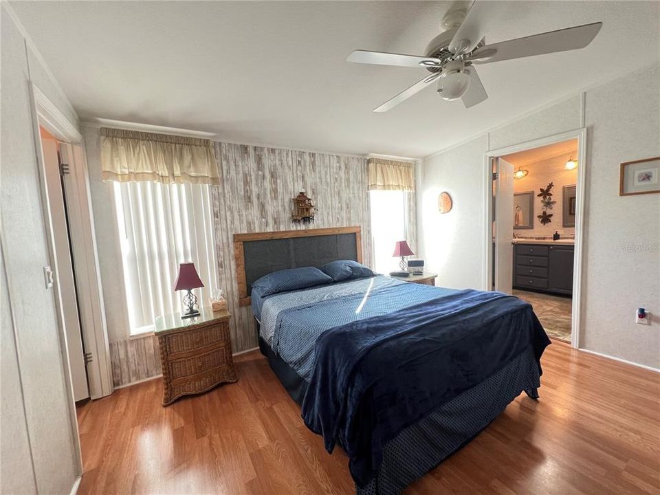 На продажу: $139,000 (3 спален, 2 ванн, 1188 Квадратных фут)