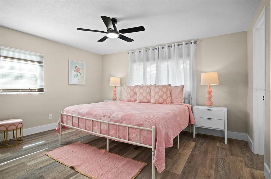 For Sale: $489,000 (4 beds, 3 baths, 1725 Square Feet)