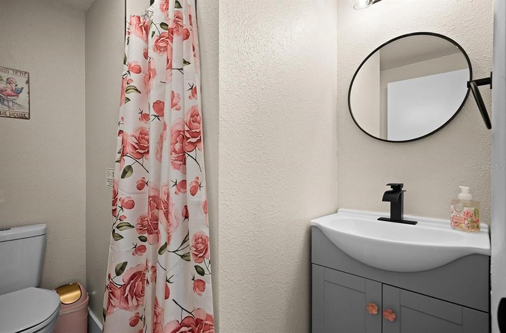 For Sale: $489,000 (4 beds, 3 baths, 1725 Square Feet)