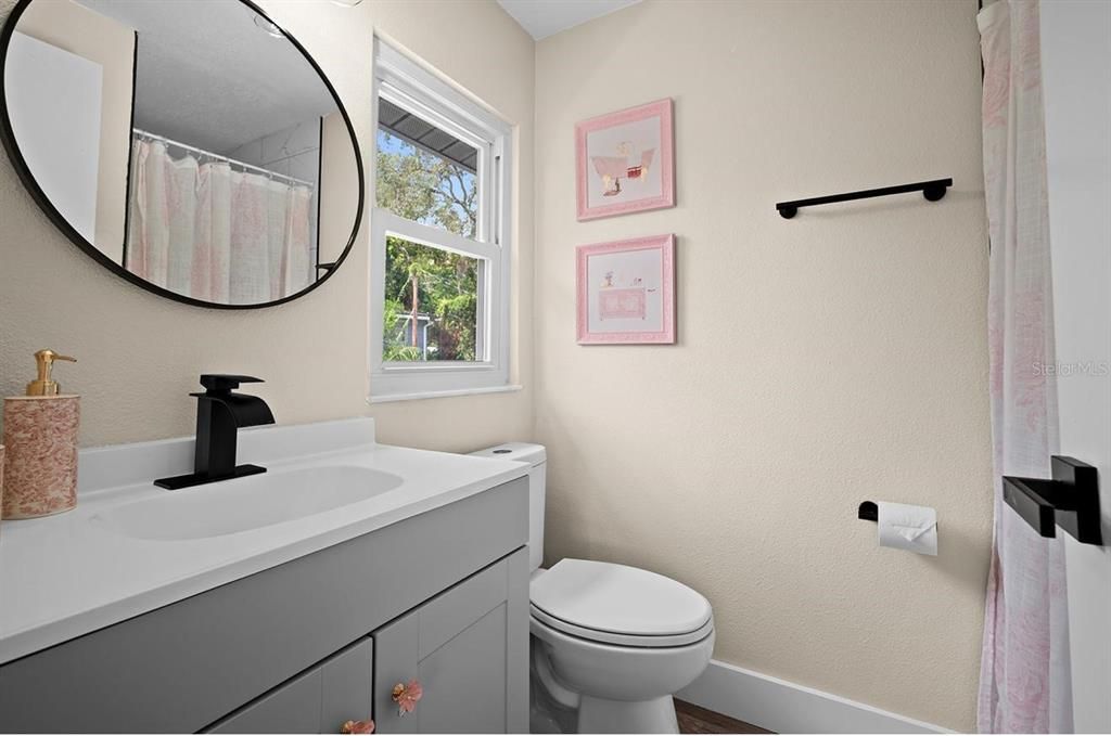 For Sale: $489,000 (4 beds, 3 baths, 1725 Square Feet)