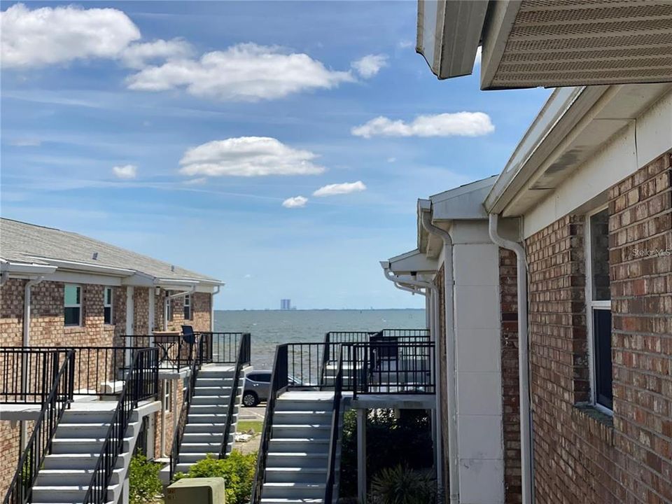 For Sale: $155,000 (2 beds, 2 baths, 991 Square Feet)