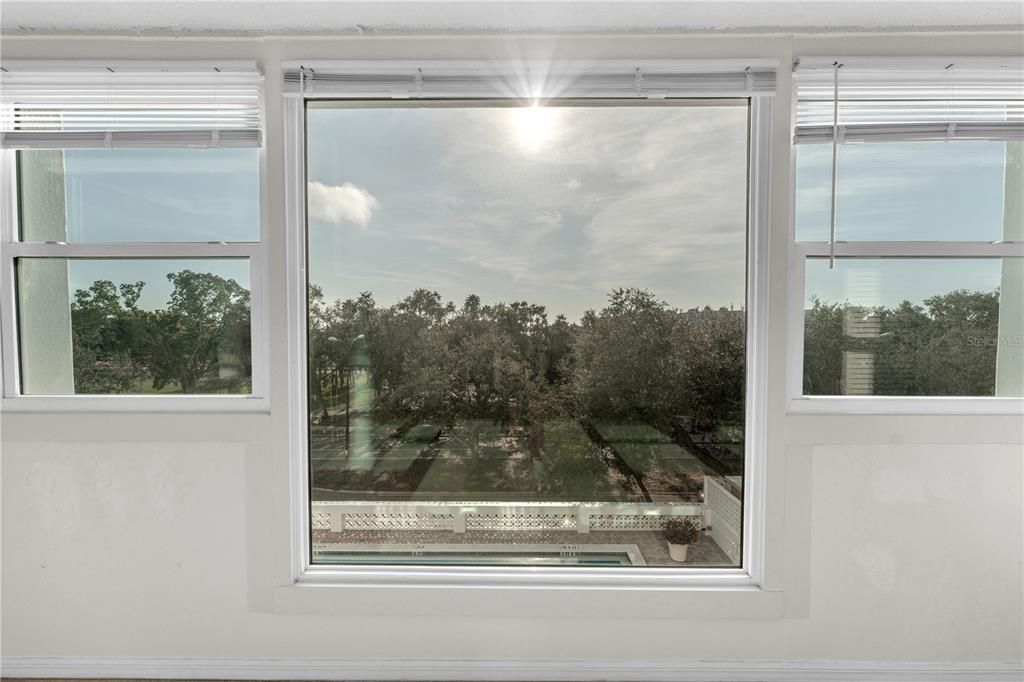 For Rent: $2,300 (2 beds, 2 baths, 1055 Square Feet)