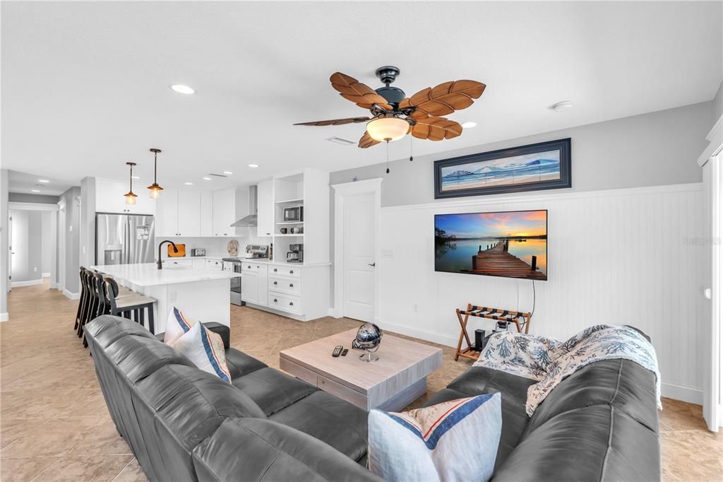 For Sale: $1,450,000 (3 beds, 2 baths, 1552 Square Feet)