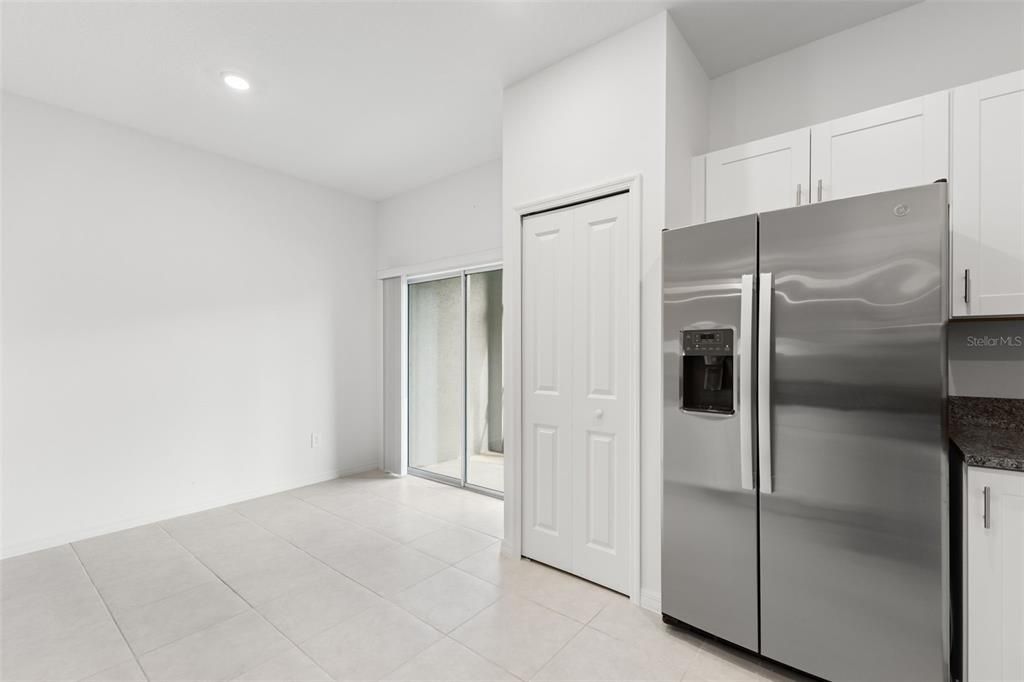 待售: $295,000 (3 贝兹, 2 浴室, 1634 平方英尺)