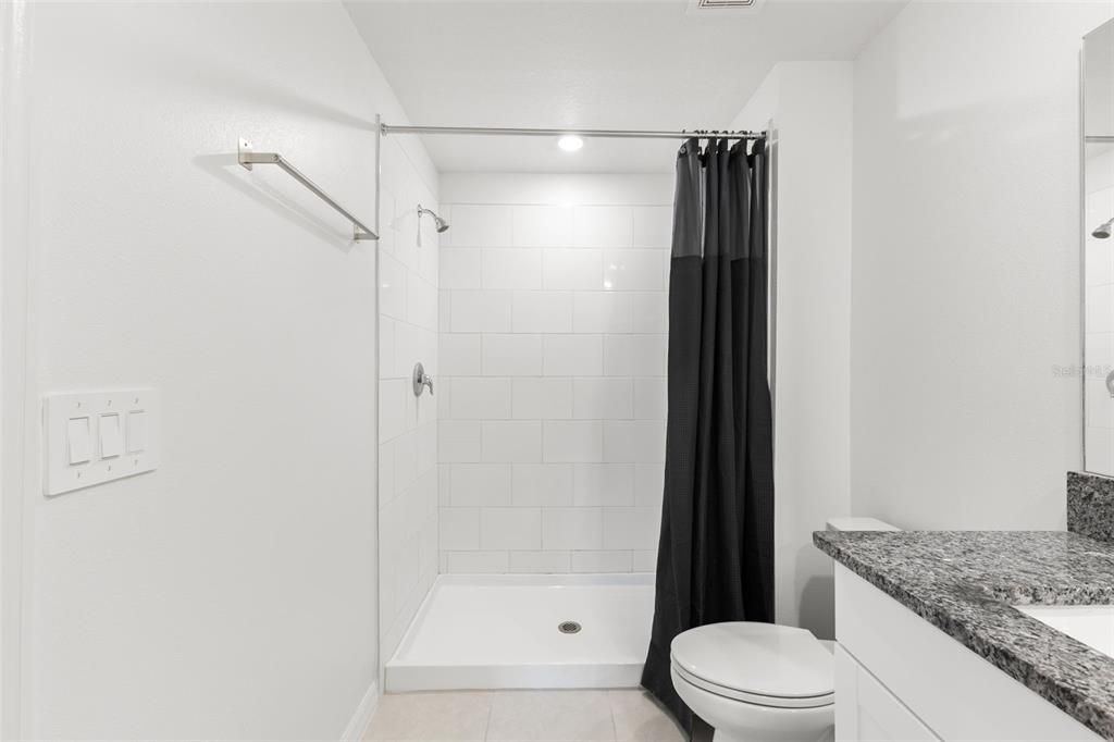 待售: $295,000 (3 贝兹, 2 浴室, 1634 平方英尺)