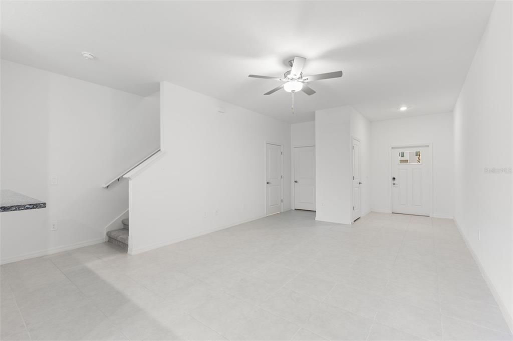 待售: $295,000 (3 贝兹, 2 浴室, 1634 平方英尺)