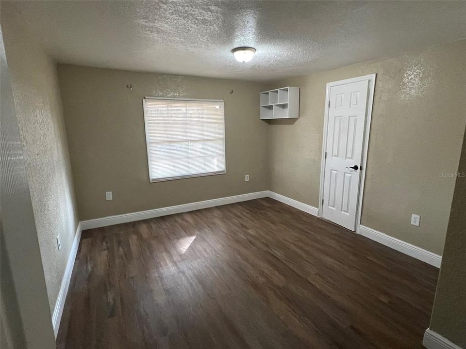 待售: $299,000 (3 贝兹, 2 浴室, 1280 平方英尺)