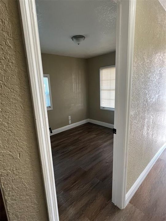 待售: $299,000 (3 贝兹, 2 浴室, 1280 平方英尺)