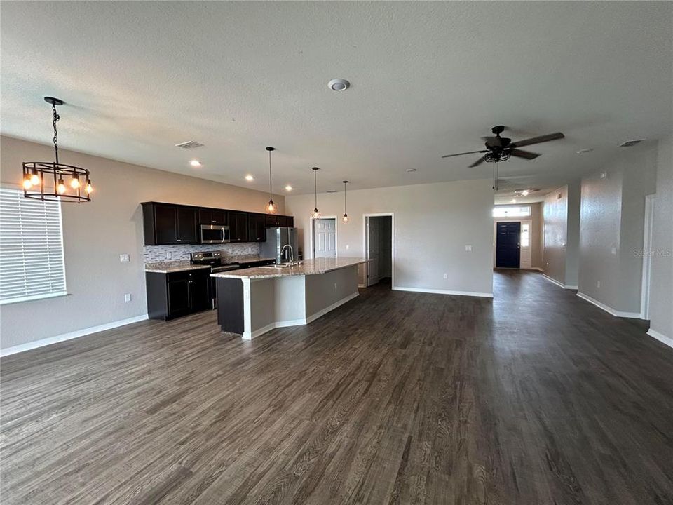 В аренду: $2,150 (4 спален, 2 ванн, 2032 Квадратных фут)