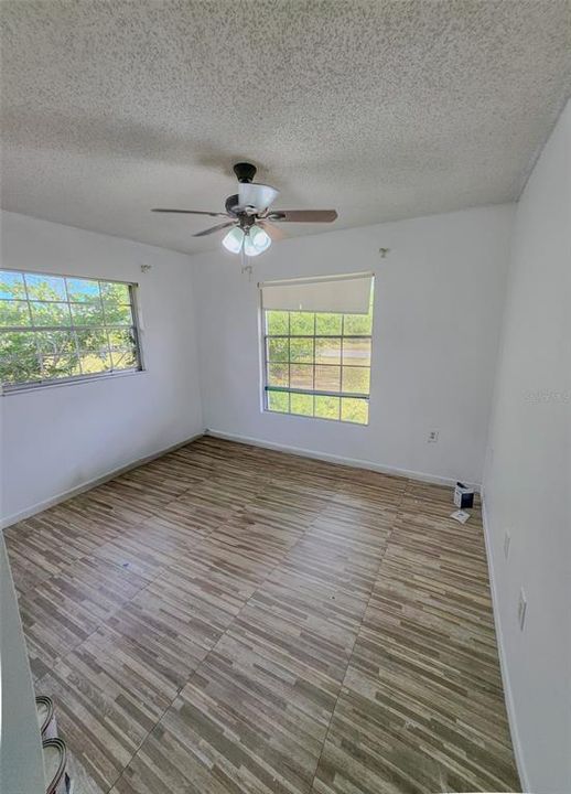 En Venta: $225,000 (3 camas, 2 baños, 1659 Pies cuadrados)