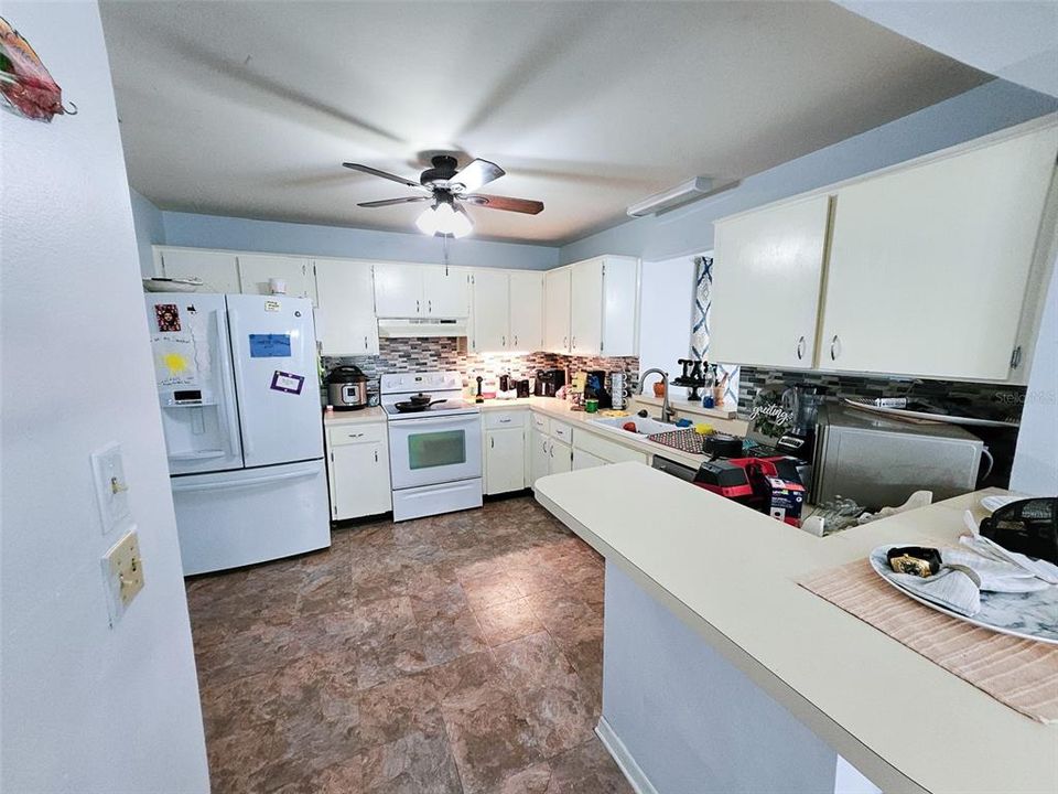 En Venta: $225,000 (3 camas, 2 baños, 1659 Pies cuadrados)