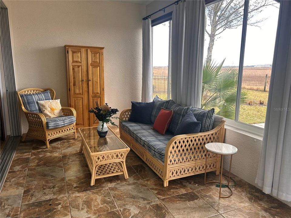 出租: $2,500 (3 贝兹, 2 浴室, 1736 平方英尺)