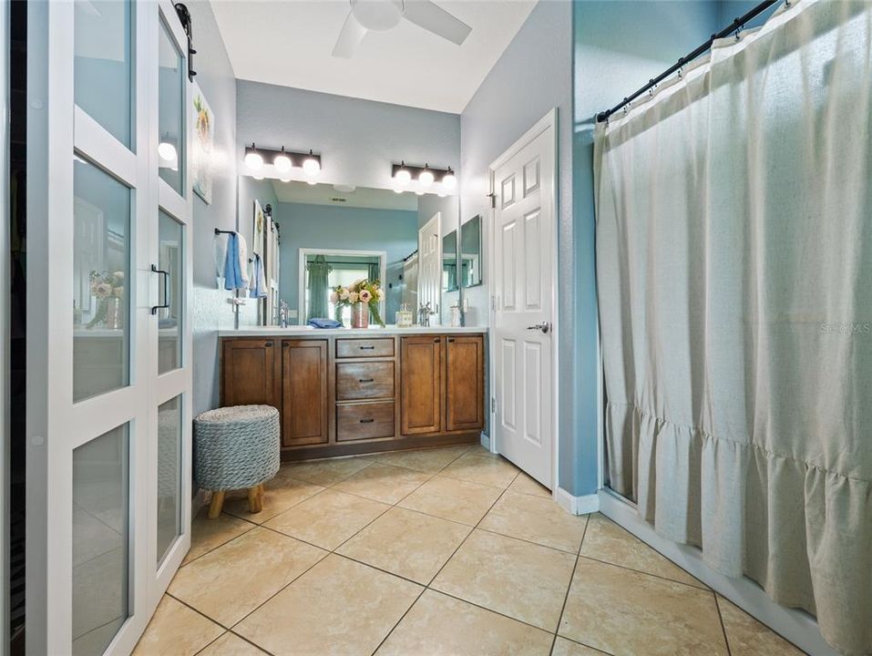 出租: $2,500 (3 贝兹, 2 浴室, 1736 平方英尺)