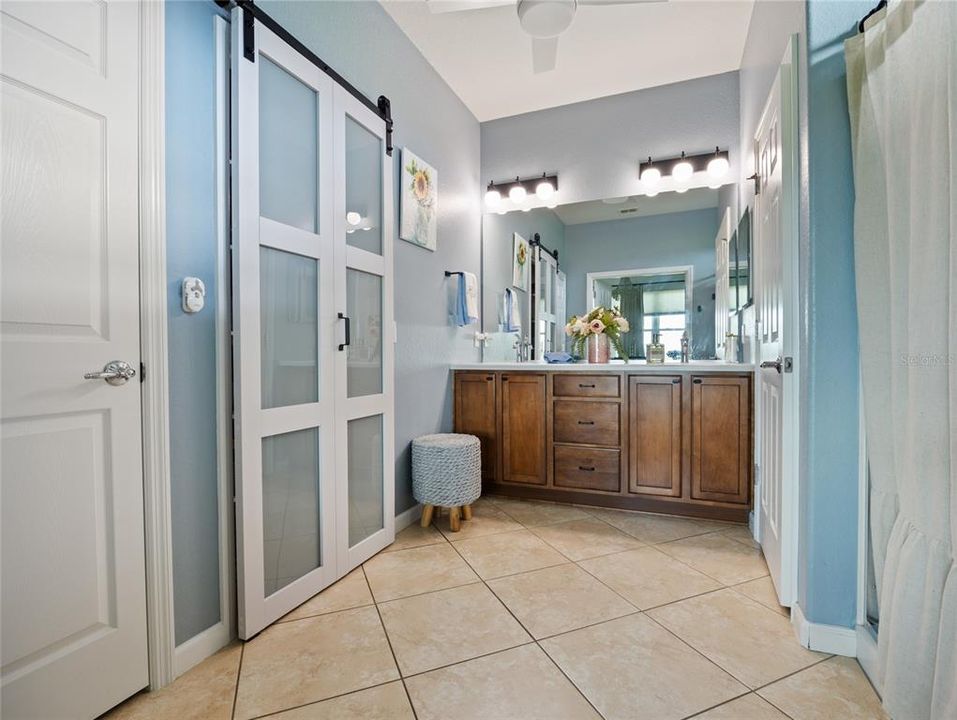 出租: $2,500 (3 贝兹, 2 浴室, 1736 平方英尺)