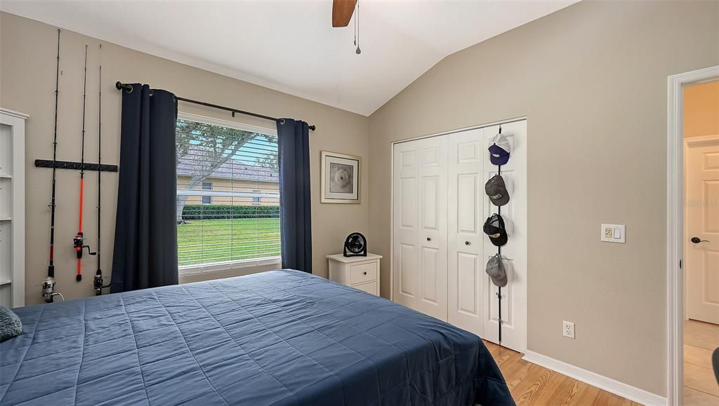 En Venta: $779,900 (4 camas, 3 baños, 2604 Pies cuadrados)