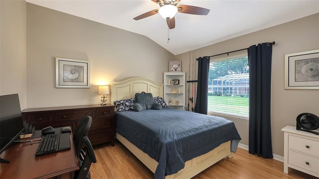 En Venta: $779,900 (4 camas, 3 baños, 2604 Pies cuadrados)