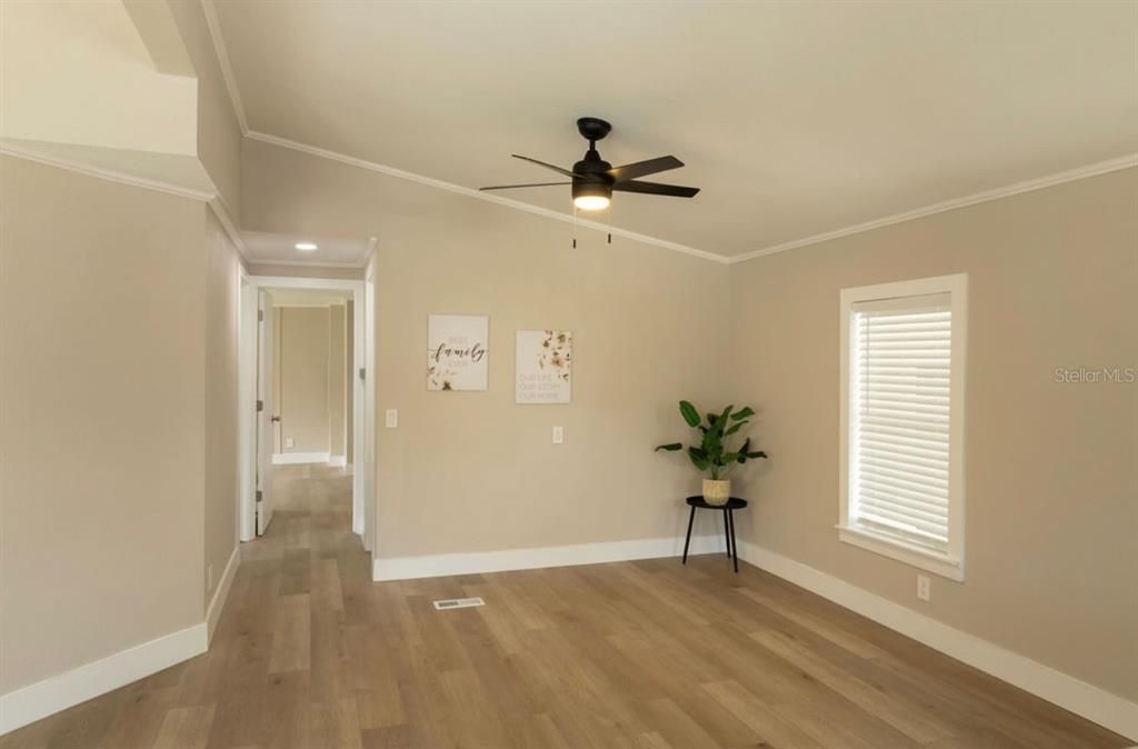 На продажу: $190,000 (2 спален, 2 ванн, 1056 Квадратных фут)