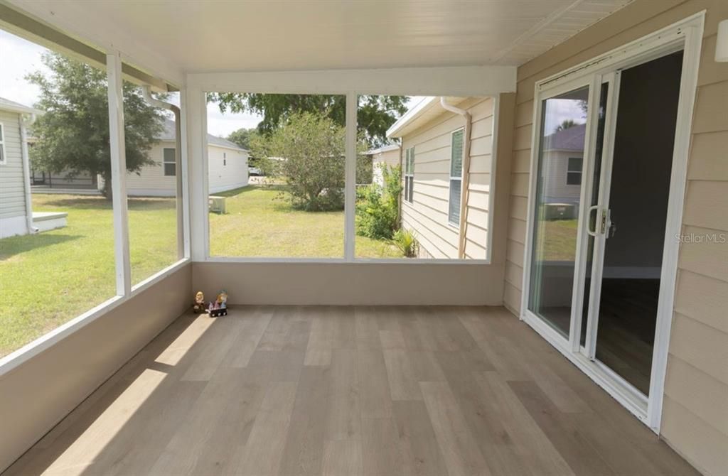 На продажу: $190,000 (2 спален, 2 ванн, 1056 Квадратных фут)