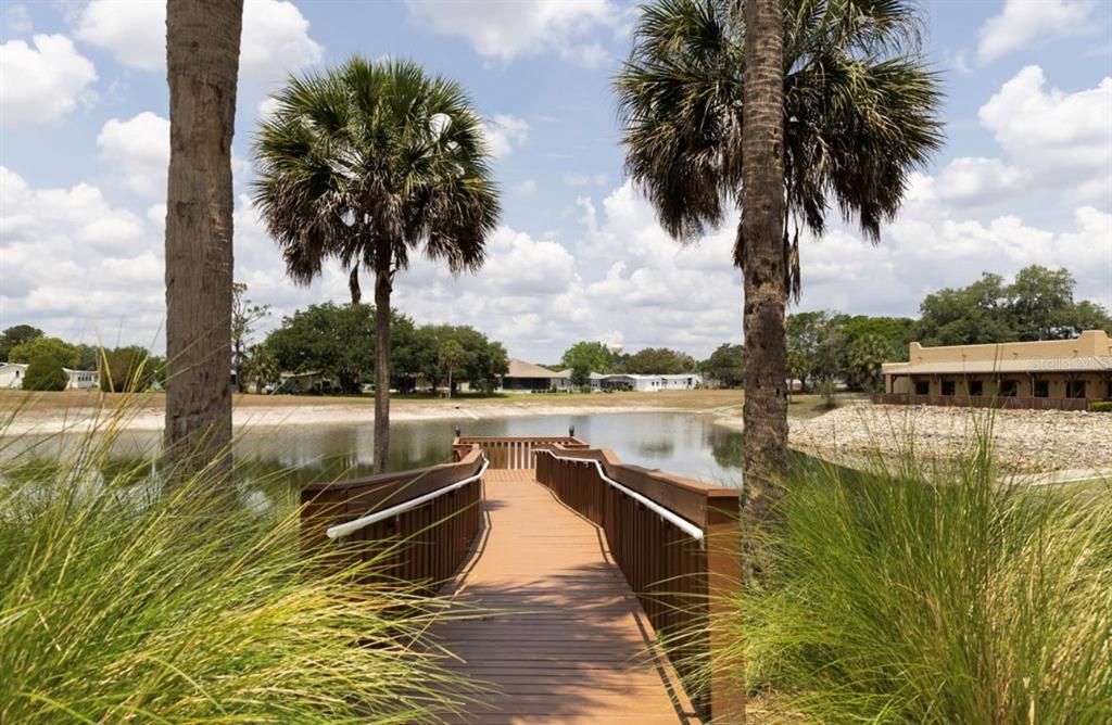 На продажу: $190,000 (2 спален, 2 ванн, 1056 Квадратных фут)