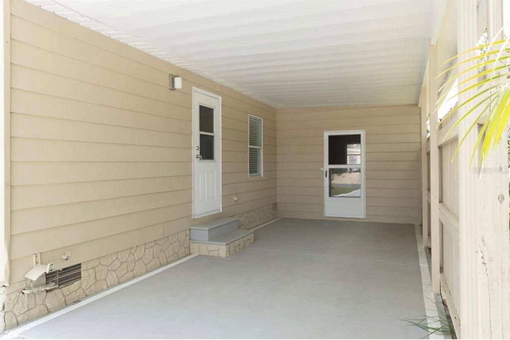 На продажу: $190,000 (2 спален, 2 ванн, 1056 Квадратных фут)