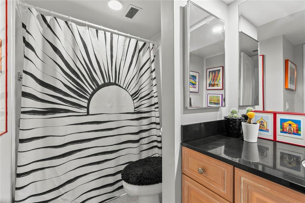 出租: $2,700 (2 贝兹, 2 浴室, 1335 平方英尺)