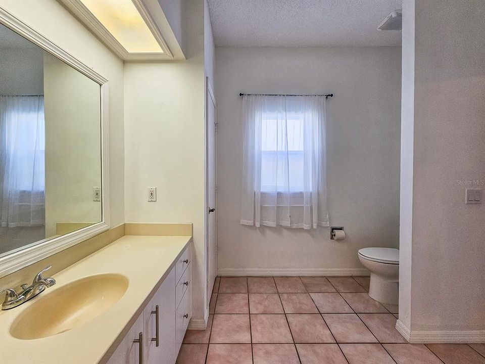 For Sale: $315,000 (3 beds, 2 baths, 1807 Square Feet)