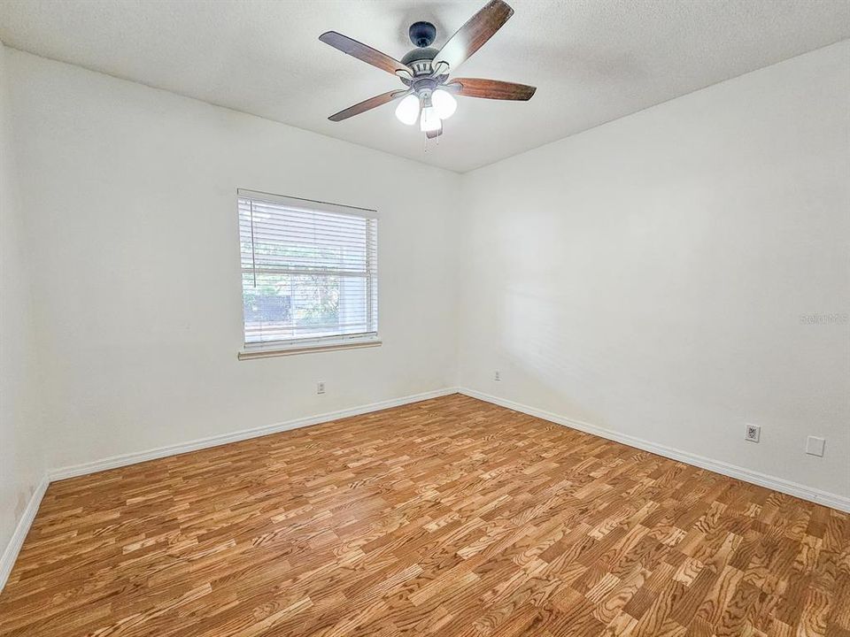 For Sale: $315,000 (3 beds, 2 baths, 1807 Square Feet)