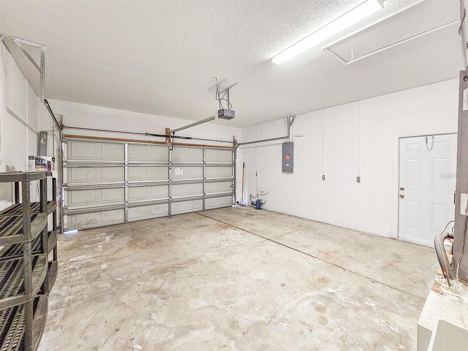 For Sale: $315,000 (3 beds, 2 baths, 1807 Square Feet)