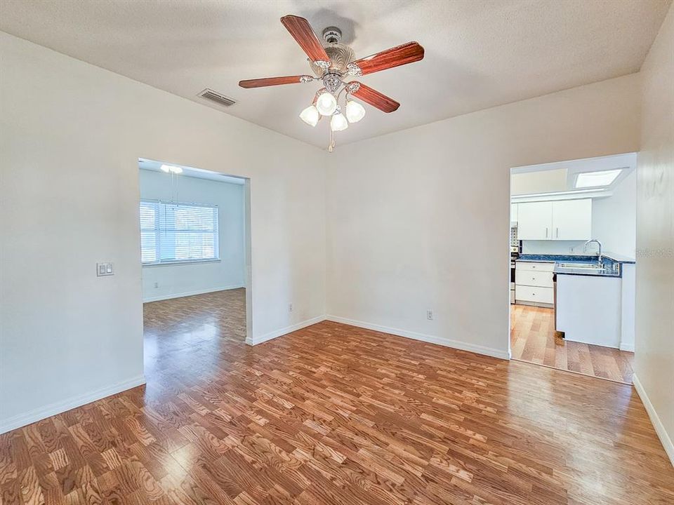 For Sale: $315,000 (3 beds, 2 baths, 1807 Square Feet)