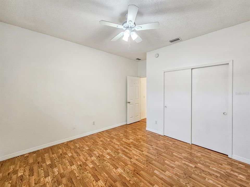 For Sale: $315,000 (3 beds, 2 baths, 1807 Square Feet)