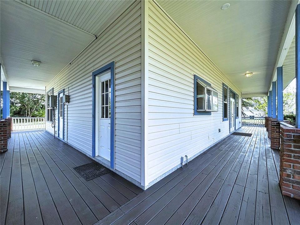 出租: $4,200 (4 贝兹, 3 浴室, 2460 平方英尺)