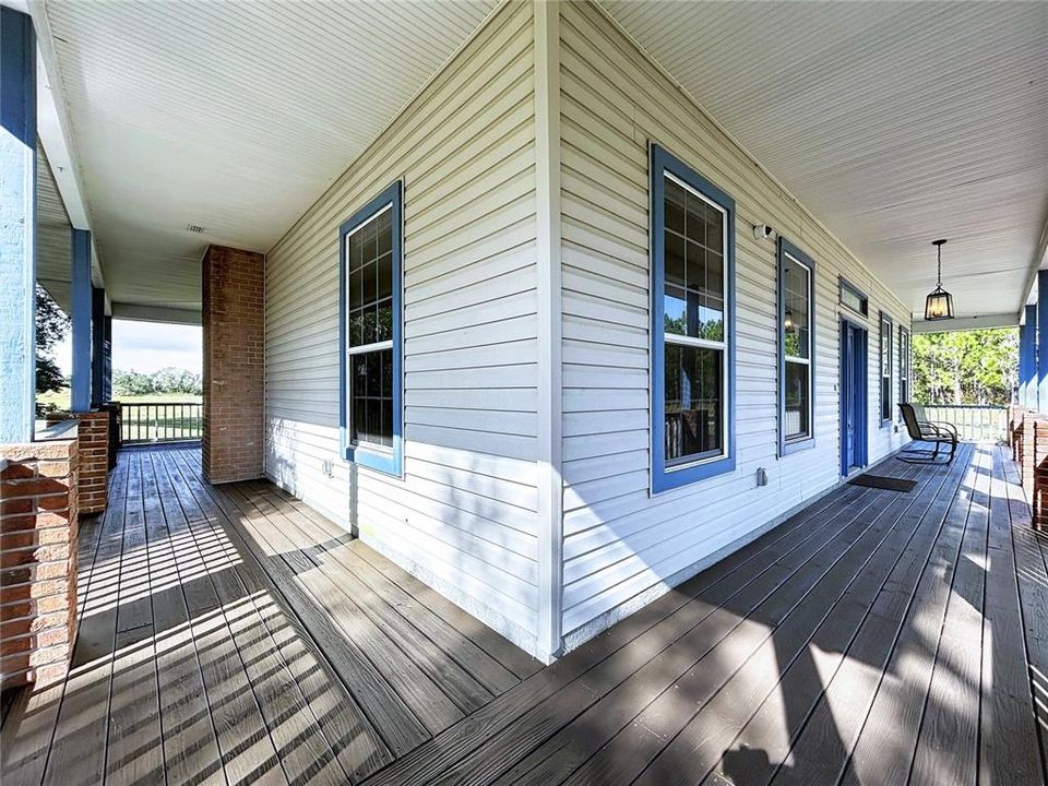 出租: $4,200 (4 贝兹, 3 浴室, 2460 平方英尺)