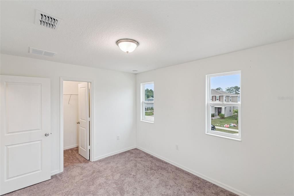 На продажу: $465,000 (4 спален, 2 ванн, 2187 Квадратных фут)