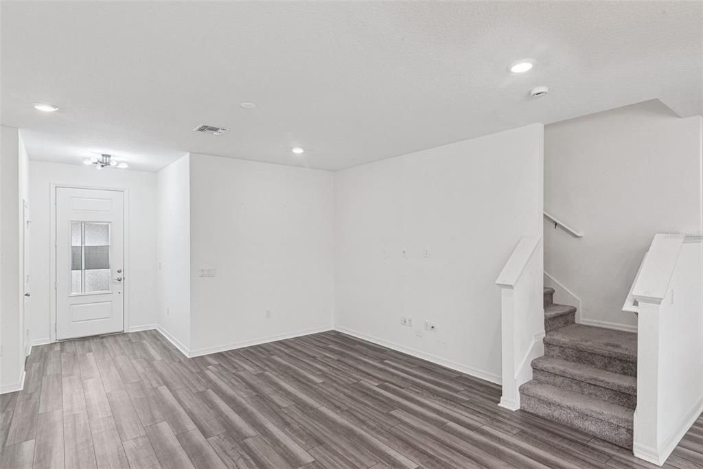 На продажу: $465,000 (4 спален, 2 ванн, 2187 Квадратных фут)