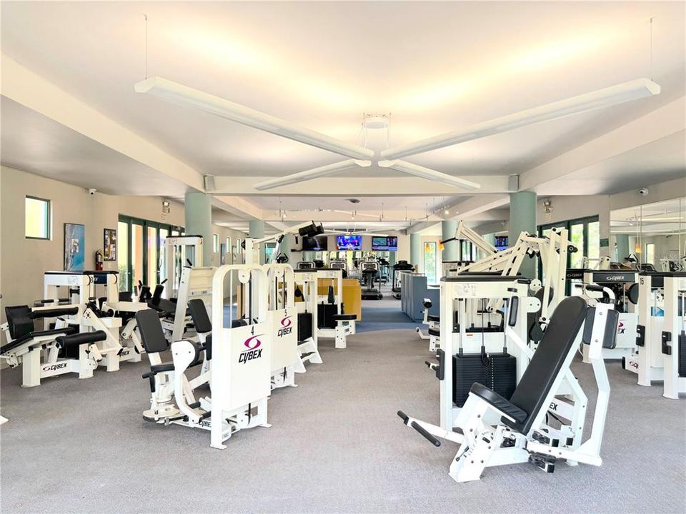 En Venta: $495,000 (4 camas, 2 baños, 2200 Pies cuadrados)