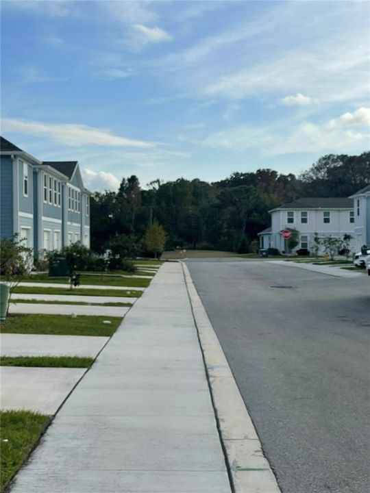 На продажу: $269,900 (3 спален, 2 ванн, 1432 Квадратных фут)