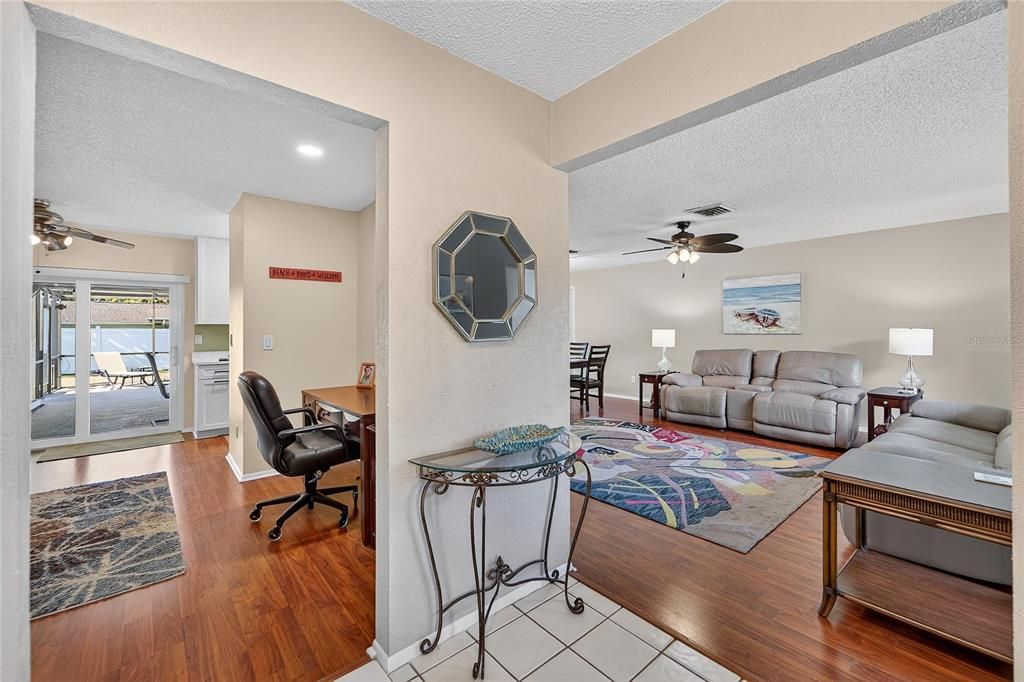 En Venta: $539,000 (3 camas, 2 baños, 1481 Pies cuadrados)