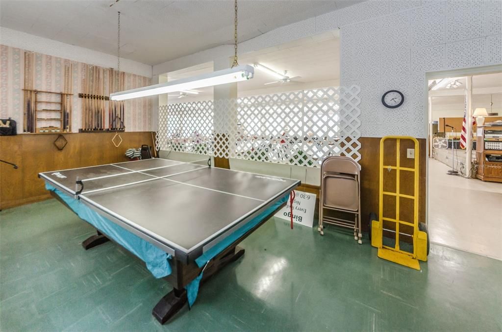 For Sale: $117,000 (2 beds, 2 baths, 875 Square Feet)