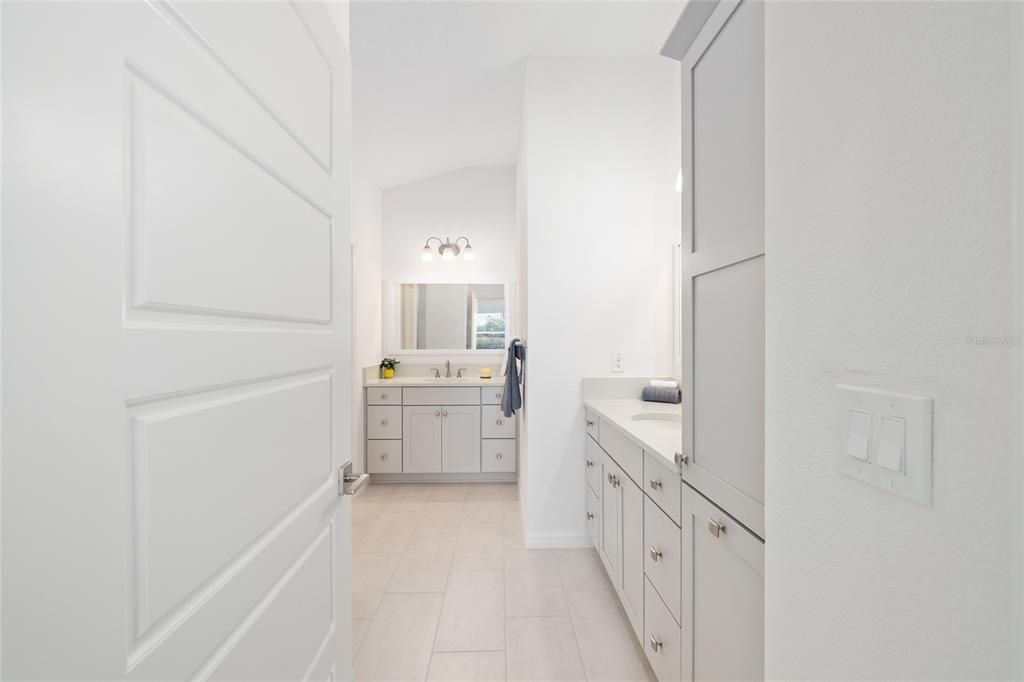 En Venta: $539,900 (3 camas, 2 baños, 1959 Pies cuadrados)