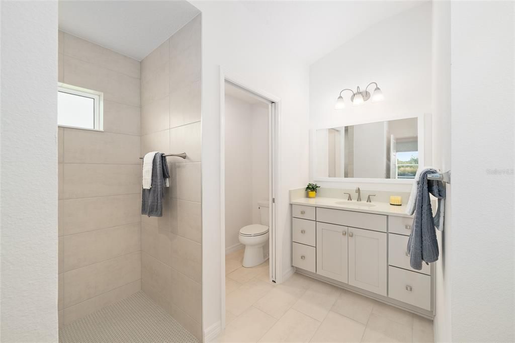 En Venta: $539,900 (3 camas, 2 baños, 1959 Pies cuadrados)