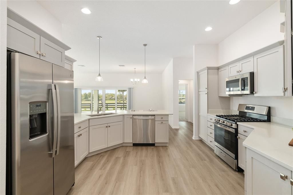 En Venta: $539,900 (3 camas, 2 baños, 1959 Pies cuadrados)