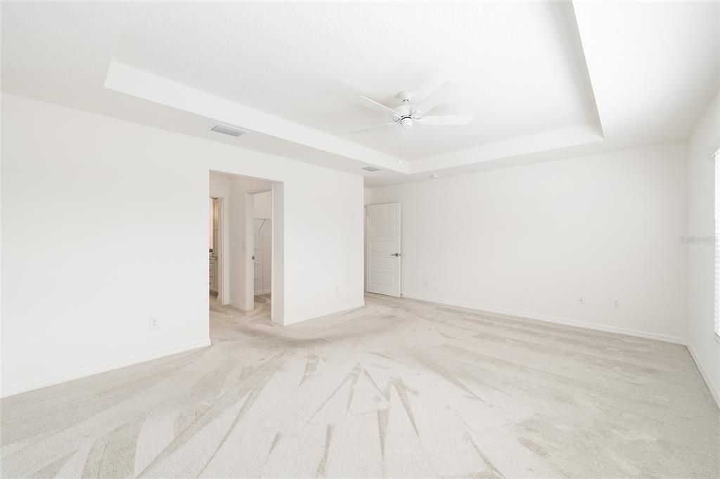 En Venta: $539,900 (3 camas, 2 baños, 1959 Pies cuadrados)