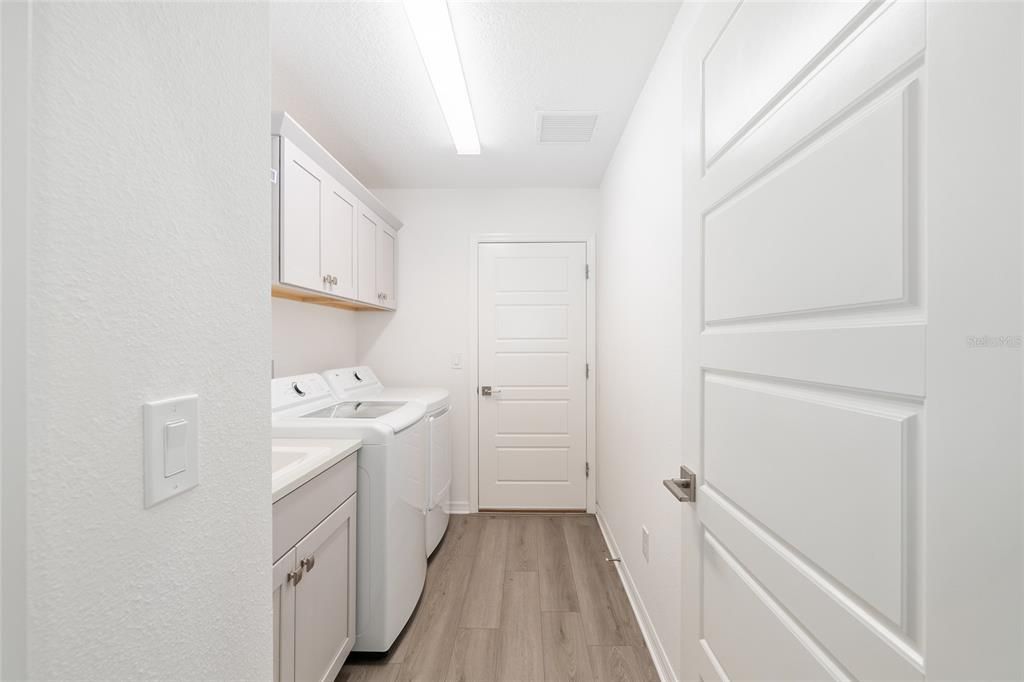 En Venta: $539,900 (3 camas, 2 baños, 1959 Pies cuadrados)