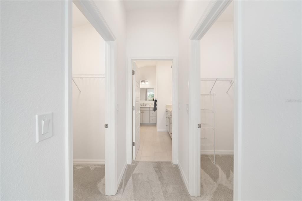 En Venta: $539,900 (3 camas, 2 baños, 1959 Pies cuadrados)